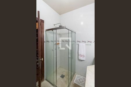 Casa à venda com 640m², 4 quartos e 6 vagasBanheiro da suíte 1