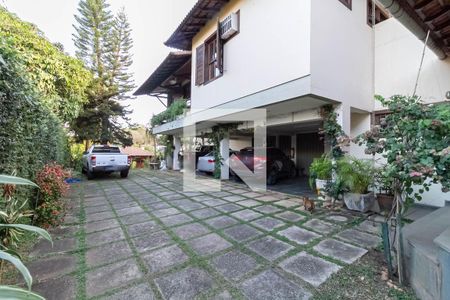 Casa à venda com 640m², 4 quartos e 6 vagasGaragem