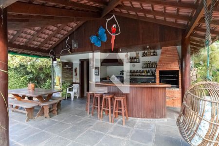 Casa à venda com 640m², 4 quartos e 6 vagasÁrea gourmet