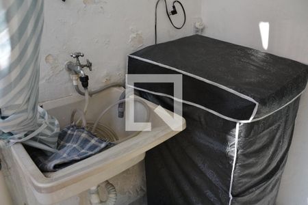 Casa à venda com 111m², 2 quartos e 2 vagas Casa à venda com 111m², 2 quartos e 2 vagasÁrea de Serviço