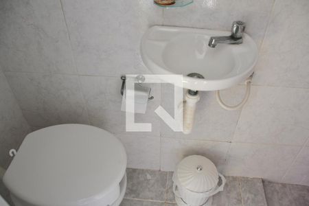 Casa à venda com 111m², 2 quartos e 2 vagas Casa à venda com 111m², 2 quartos e 2 vagasBanheiro 2