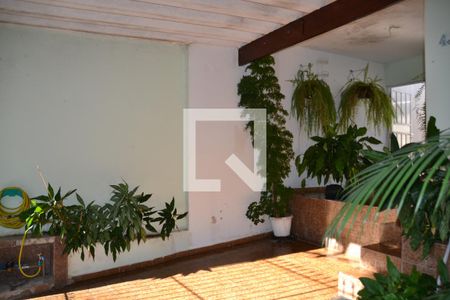 Casa à venda com 111m², 2 quartos e 2 vagas Casa à venda com 111m², 2 quartos e 2 vagasÁrea Externa