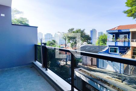 Casa à venda com 195m², 3 quartos e 4 vagas Casa à venda com 195m², 3 quartos e 4 vagasVaranda da Suite 2