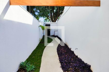 Casa à venda com 195m², 3 quartos e 4 vagas Casa à venda com 195m², 3 quartos e 4 vagasQuintal e Acesso a Area Comum