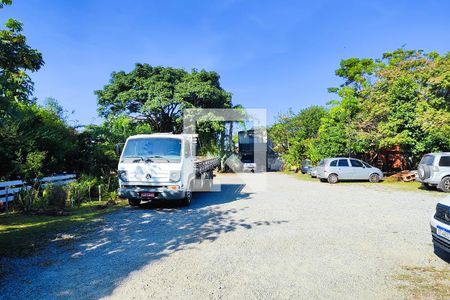 Casa à venda com 195m², 3 quartos e 4 vagas Casa à venda com 195m², 3 quartos e 4 vagasArea Comum