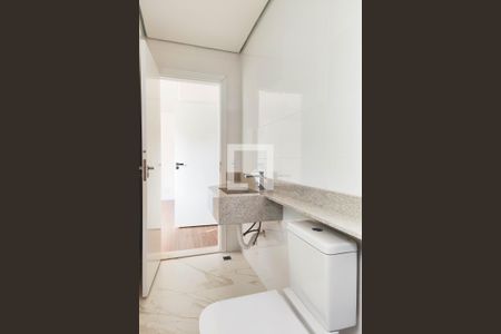 Casa à venda com 195m², 3 quartos e 4 vagas Casa à venda com 195m², 3 quartos e 4 vagasBanheiro da Suite 3