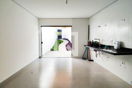 Casa à venda com 195m², 3 quartos e 4 vagas Casa à venda com 195m², 3 quartos e 4 vagasCozinha