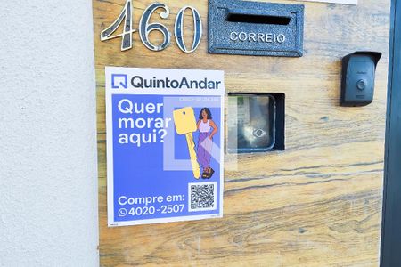 Casa à venda com 195m², 3 quartos e 4 vagas Casa à venda com 195m², 3 quartos e 4 vagasPlaquinha