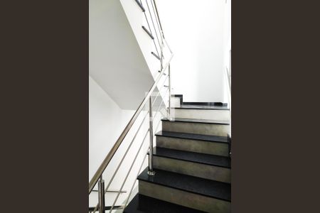 Casa à venda com 195m², 3 quartos e 4 vagas Casa à venda com 195m², 3 quartos e 4 vagasAcesso a Cobertura