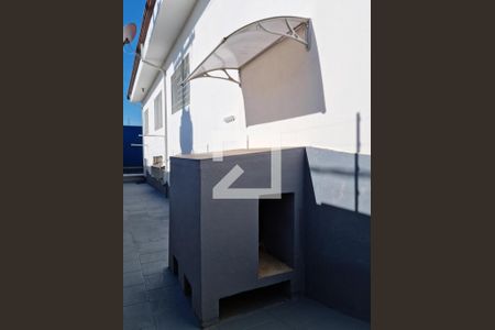 Casa à venda com 250m², 3 quartos e 2 vagas Casa à venda com 250m², 3 quartos e 2 vagasCasinha de Cachorro