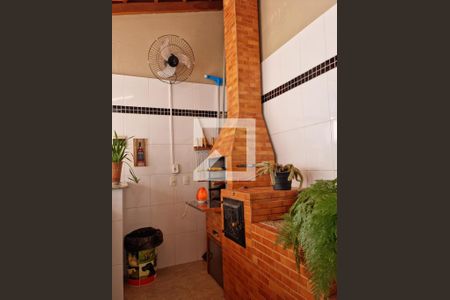 Casa à venda com 250m², 3 quartos e 2 vagas Casa à venda com 250m², 3 quartos e 2 vagasÁrea da Churrasqueira