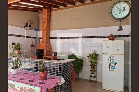 Casa à venda com 250m², 3 quartos e 2 vagas Casa à venda com 250m², 3 quartos e 2 vagasÁrea da Churrasqueira