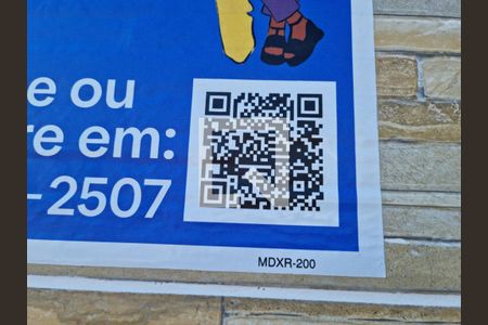 Casa à venda com 250m², 3 quartos e 2 vagas Casa à venda com 250m², 3 quartos e 2 vagasMDXR-200