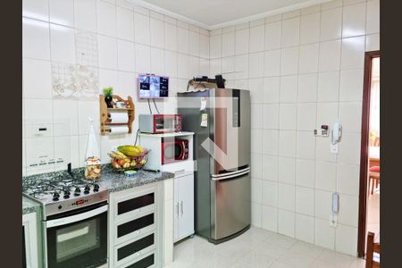 Casa à venda com 250m², 3 quartos e 2 vagas Casa à venda com 250m², 3 quartos e 2 vagasCozinha