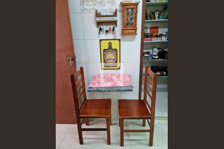 Casa à venda com 250m², 3 quartos e 2 vagas Casa à venda com 250m², 3 quartos e 2 vagasCozinha