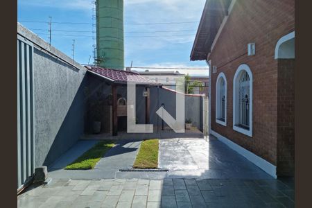 Casa à venda com 250m², 3 quartos e 2 vagas Casa à venda com 250m², 3 quartos e 2 vagasGaragem