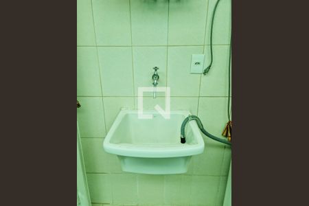 Casa à venda com 250m², 3 quartos e 2 vagas Casa à venda com 250m², 3 quartos e 2 vagasÁrea de Serviço