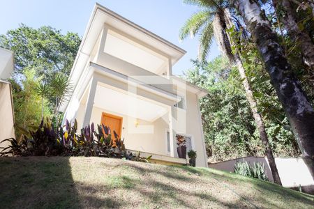 Casa de condomínio à venda com 170m², 3 quartos e 3 vagas Casa de condomínio à venda com 170m², 3 quartos e 3 vagasFachada intena