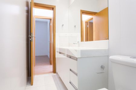 Casa de condomínio à venda com 170m², 3 quartos e 3 vagas Casa de condomínio à venda com 170m², 3 quartos e 3 vagasBanheiro da Suíte