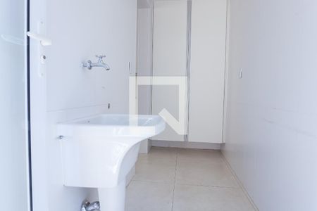 Casa de condomínio à venda com 170m², 3 quartos e 3 vagas Casa de condomínio à venda com 170m², 3 quartos e 3 vagasÁrea de Serviço