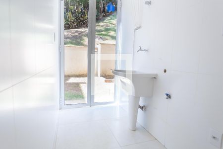 Casa de condomínio à venda com 170m², 3 quartos e 3 vagas Casa de condomínio à venda com 170m², 3 quartos e 3 vagasÁrea de Serviço