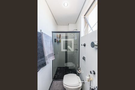 Apartamento à venda com 216m², 4 quartos e 2 vagas Apartamento à venda com 216m², 4 quartos e 2 vagasBanheiro da Suíte