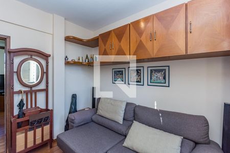 Apartamento à venda com 216m², 4 quartos e 2 vagas Apartamento à venda com 216m², 4 quartos e 2 vagasQuarto 4