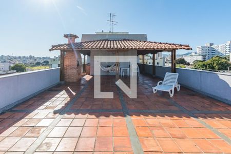 Apartamento à venda com 216m², 4 quartos e 2 vagas Apartamento à venda com 216m², 4 quartos e 2 vagasVaranda Piso superior