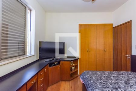 Apartamento à venda com 216m², 4 quartos e 2 vagas Apartamento à venda com 216m², 4 quartos e 2 vagasQuarto 3