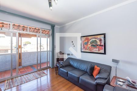 Apartamento à venda com 216m², 4 quartos e 2 vagas Apartamento à venda com 216m², 4 quartos e 2 vagasPiso superior Sala 2