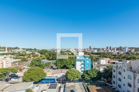 Apartamento à venda com 216m², 4 quartos e 2 vagas Apartamento à venda com 216m², 4 quartos e 2 vagasVaranda Piso superior