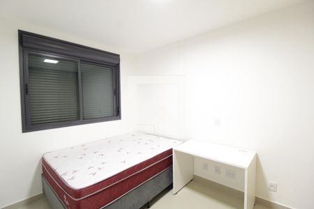Suíte 1 de apartamento para alugar com 3 quartos, 135m² em Jardim Karaíba, Uberlândia