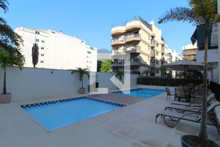 Apartamento para alugar com 100m², 3 quartos e 1 vagaÁrea comum - Piscina