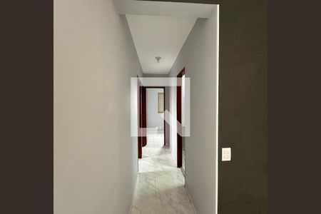 Corredor de apartamento para alugar com 3 quartos, 70m² em Vila Butantã, São Paulo