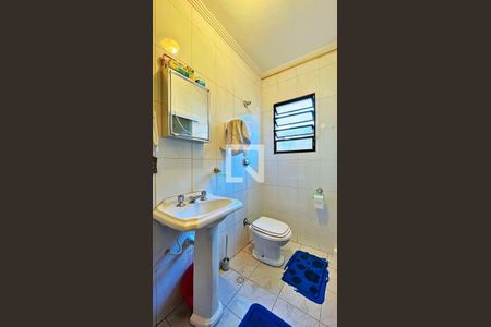 Casa à venda com 214m², 3 quartos e 4 vagas Casa à venda com 214m², 3 quartos e 4 vagasBanheiro da Suíte