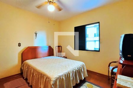 Casa à venda com 214m², 3 quartos e 4 vagas Casa à venda com 214m², 3 quartos e 4 vagasQuarto 1