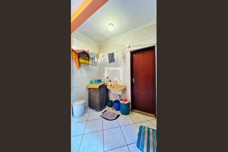 Casa à venda com 214m², 3 quartos e 4 vagas Casa à venda com 214m², 3 quartos e 4 vagasÁrea de Serviço