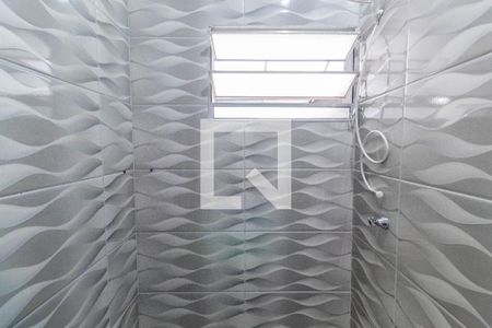 Banheiro da Suíte de casa para alugar com 1 quarto, 28m² em Jardim Coimbra, São Paulo