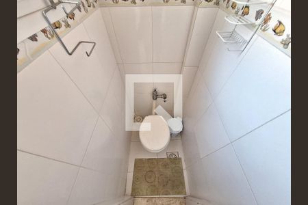 Apartamento à venda com 68m², 2 quartos e sem vaga Apartamento à venda com 68m², 2 quartos e sem vagaBanheiro de serviço