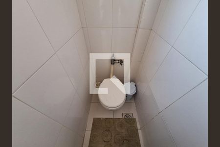 Apartamento à venda com 68m², 2 quartos e sem vaga Apartamento à venda com 68m², 2 quartos e sem vagaBanheiro de serviço