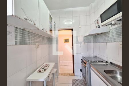 Apartamento à venda com 68m², 2 quartos e sem vaga Apartamento à venda com 68m², 2 quartos e sem vagaCozinha