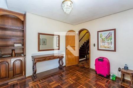 Casa à venda com 300m², 3 quartos e 2 vagas