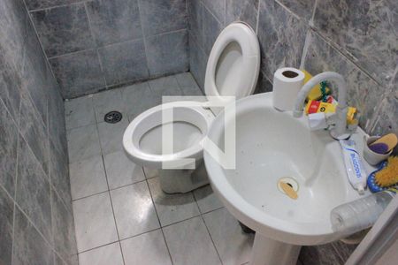 Casa à venda com 140m², 4 quartos e 3 vagasBanheiro da Edícula