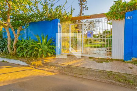 Casa à venda com 1200m², 3 quartos e 2 vagas Casa à venda com 1200m², 3 quartos e 2 vagasÁrea externa