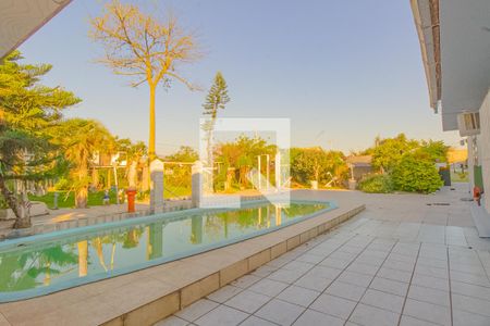 Casa à venda com 1200m², 3 quartos e 2 vagas Casa à venda com 1200m², 3 quartos e 2 vagasPiscina