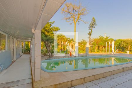 Casa à venda com 1200m², 3 quartos e 2 vagas Casa à venda com 1200m², 3 quartos e 2 vagasPiscina