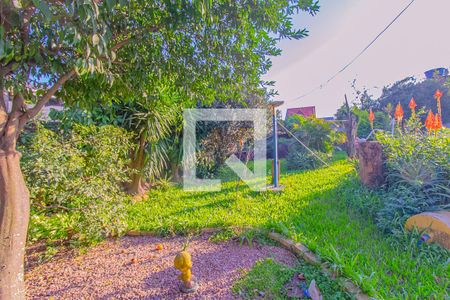 Casa à venda com 1200m², 3 quartos e 2 vagas Casa à venda com 1200m², 3 quartos e 2 vagasQuintal