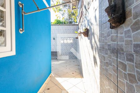 Casa de condomínio à venda com 192m², 3 quartos e 4 vagas Casa de condomínio à venda com 192m², 3 quartos e 4 vagasÁrea Externa