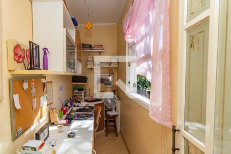 Casa de condomínio à venda com 192m², 3 quartos e 4 vagas Casa de condomínio à venda com 192m², 3 quartos e 4 vagasEscritório