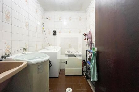 Casa à venda com 245m², 3 quartos e 2 vagas Casa à venda com 245m², 3 quartos e 2 vagasÁrea de Serviço